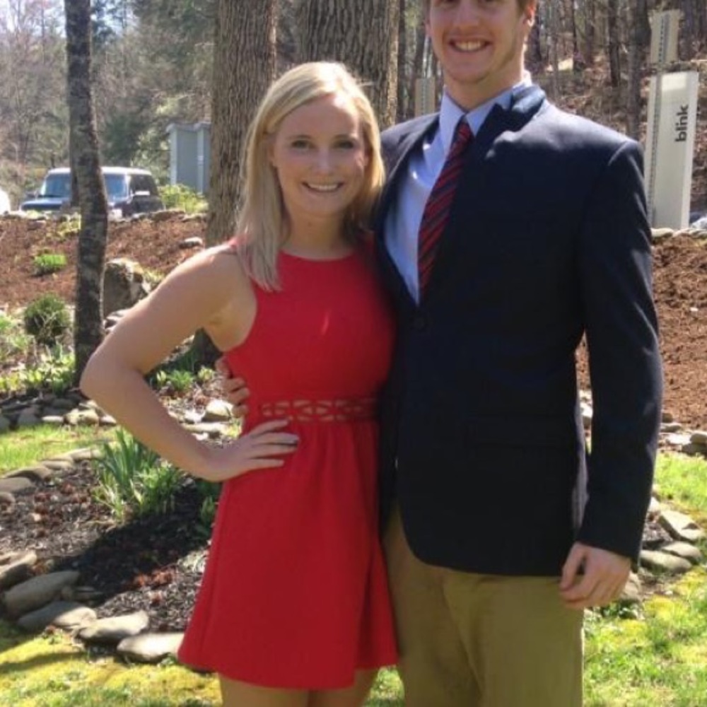Red dress with cutouts - Picture 6 of 6